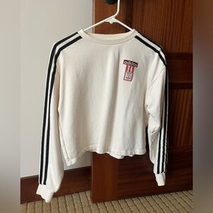 Adidas Women Crew Sweatshirt, Size Medium